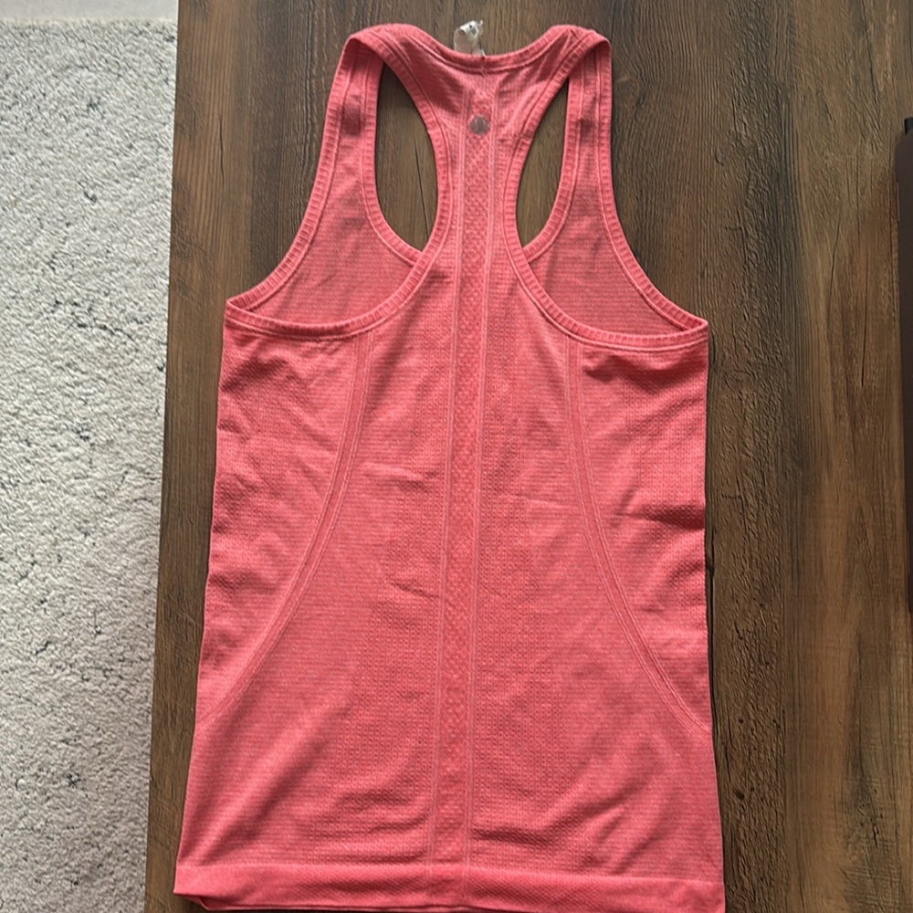 LULULEMON Swiftly Tech Racerback 4 - Picture 4 of 4
